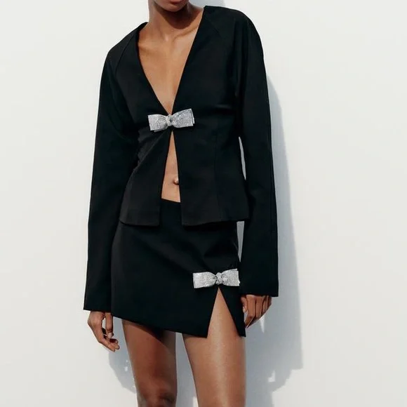 zara | black | rhinestone bow mini skirt - Picture 5 of 11